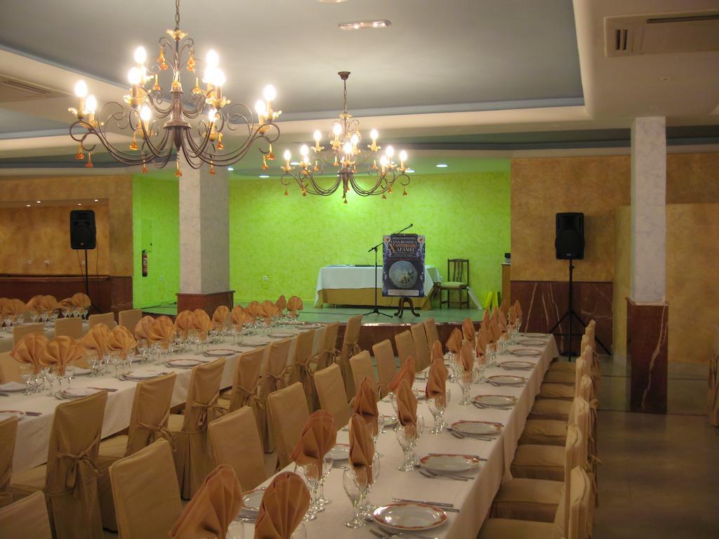 Hotel Restaurante San Roque Medina del Campo Exterior foto